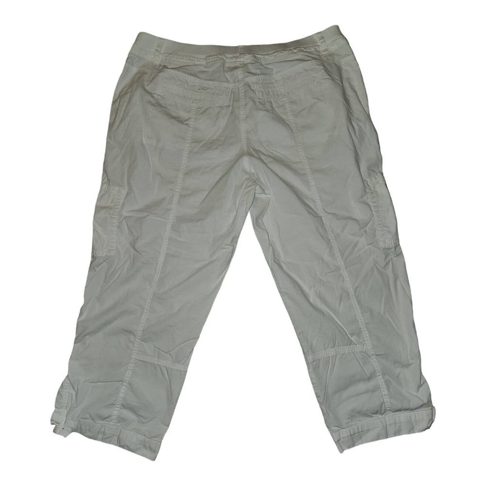 Chico's Capri Pants 2 Crop Women's White Cargo Pockets Casual Preppy - Picture 8 of 10